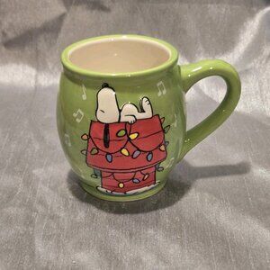 Peanuts SNOOPY Dog House CHRISTMAS Lights Raised 3D Design Coffee Mug 2013